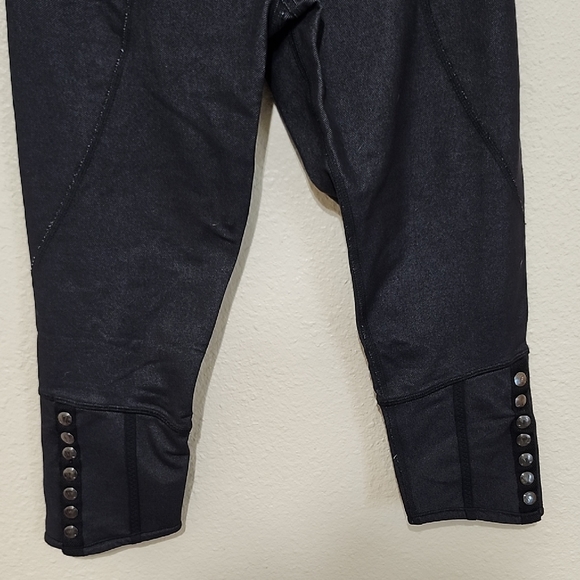 Lululemon Athletica Black Leggings with Purple Waistband - Picture 6 of 10